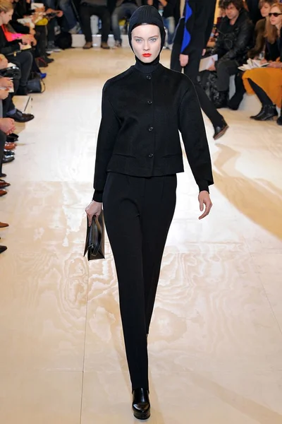 Look 5